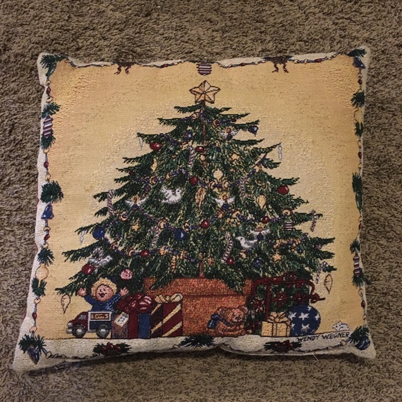 Christmas Tapestry Throw Pillow Christmas Tree & Presents 16"signed Wendy Wegner - Picture 1 of 10